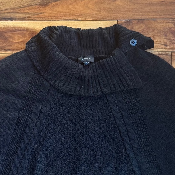 AB Studio Women's Chic Black Poncho Shrug Sweater NWT Medium Button Detailing - Picture 2 of 8